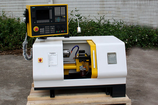 benchtop top CNC Lateh